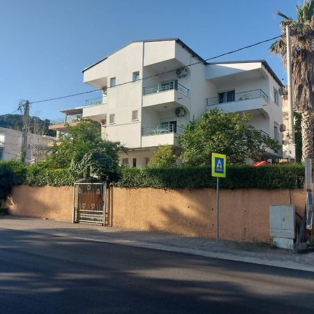 Apartmani Sunce Бар Екстер'єр фото