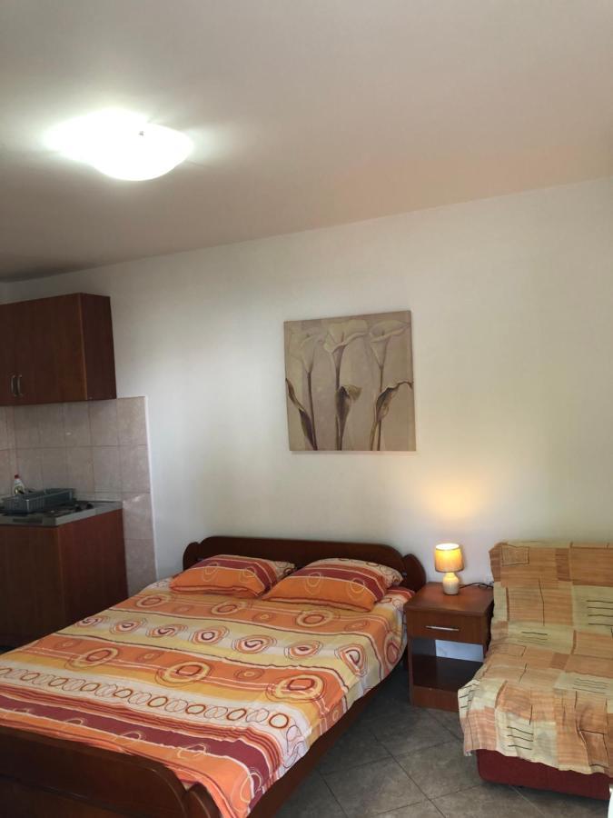 Apartmani Sunce Бар Екстер'єр фото