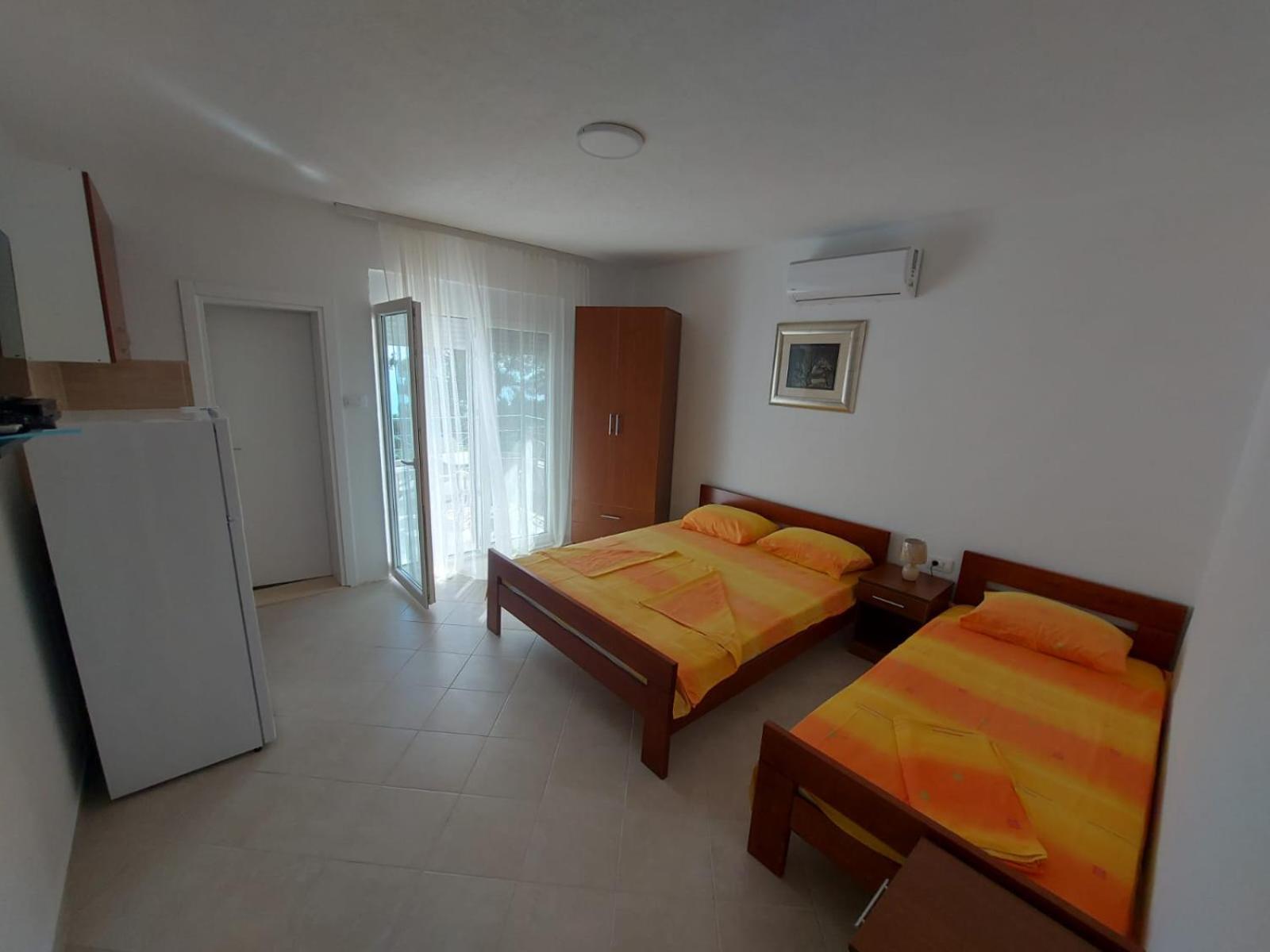 Apartmani Sunce Бар Екстер'єр фото