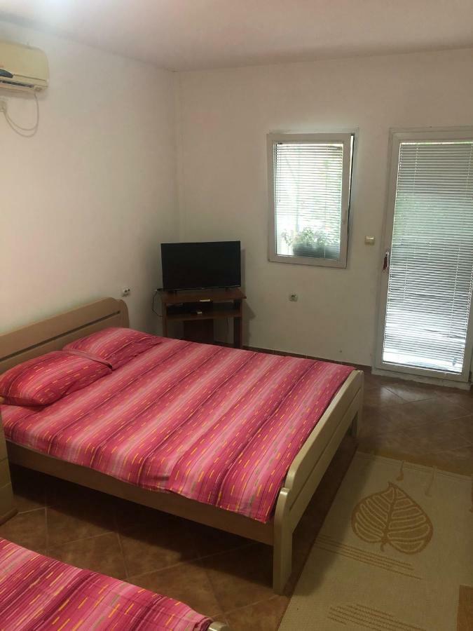 Apartmani Sunce Бар Екстер'єр фото